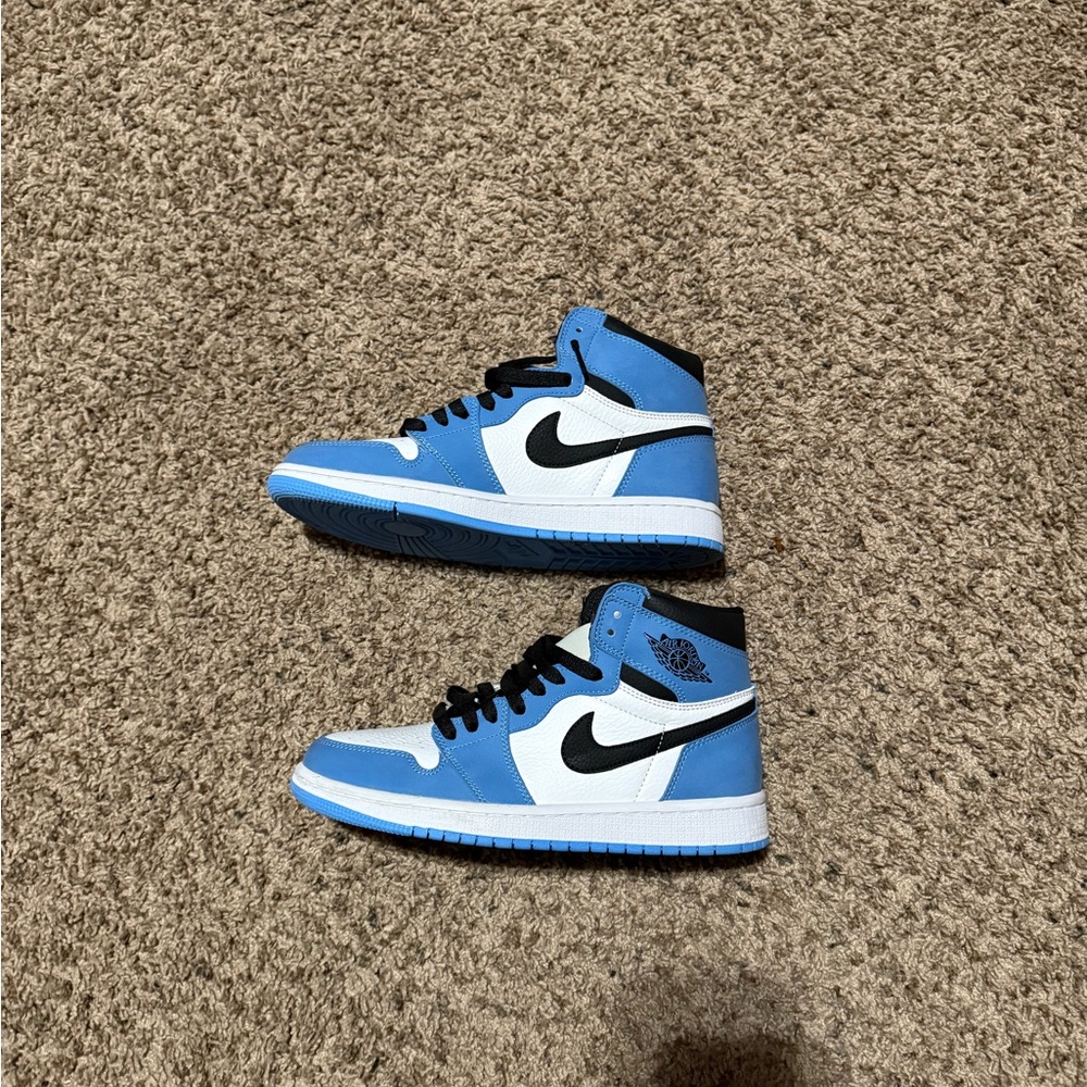 Jordan 1 Retro High OG “University Blue”